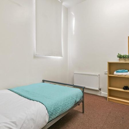 D19 Sangha Hall Leicester Exterior photo
